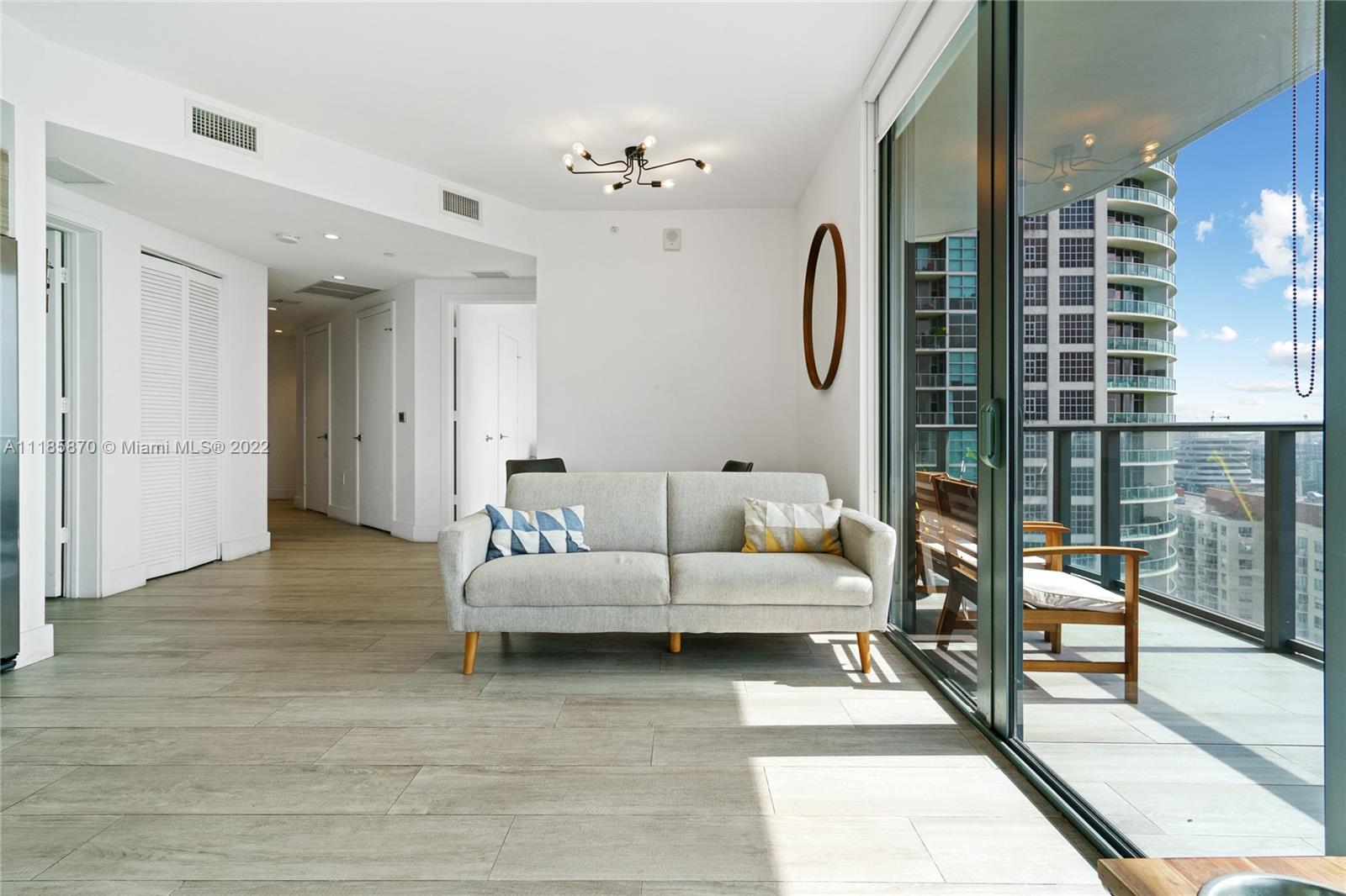 121 NE 34 ST # 1816