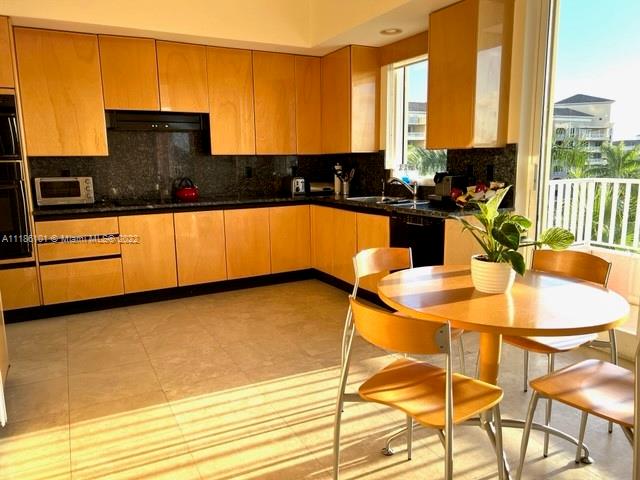 785 Crandon Blvd # 506