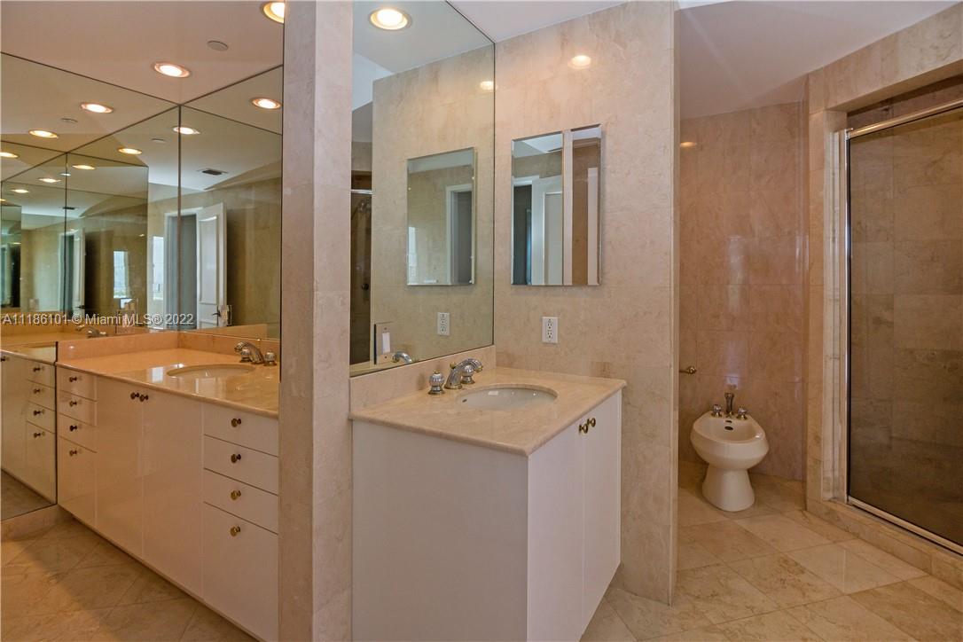 785 Crandon Blvd # 506