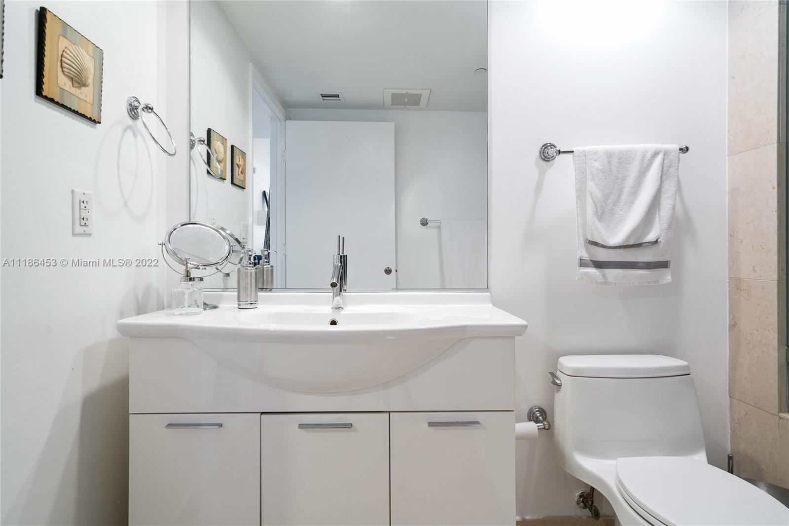 475 BRICKELL AVE # 2610