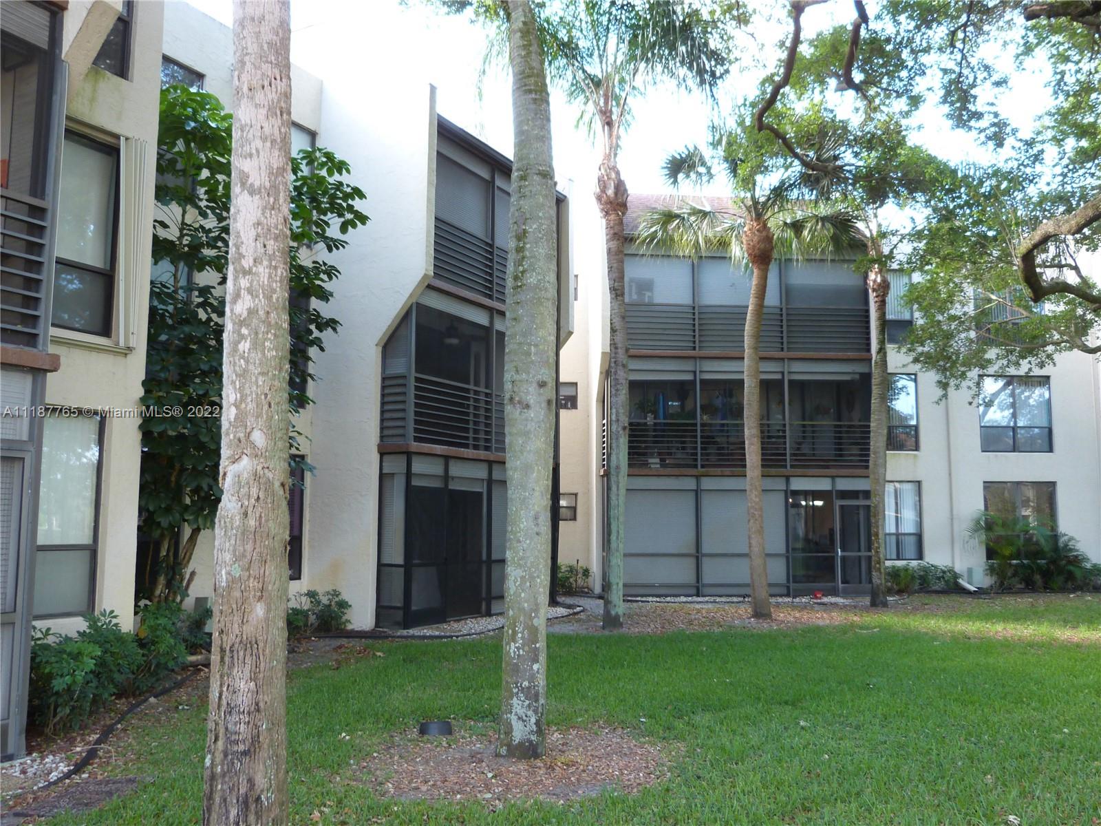 6751 N N University Dr # 204