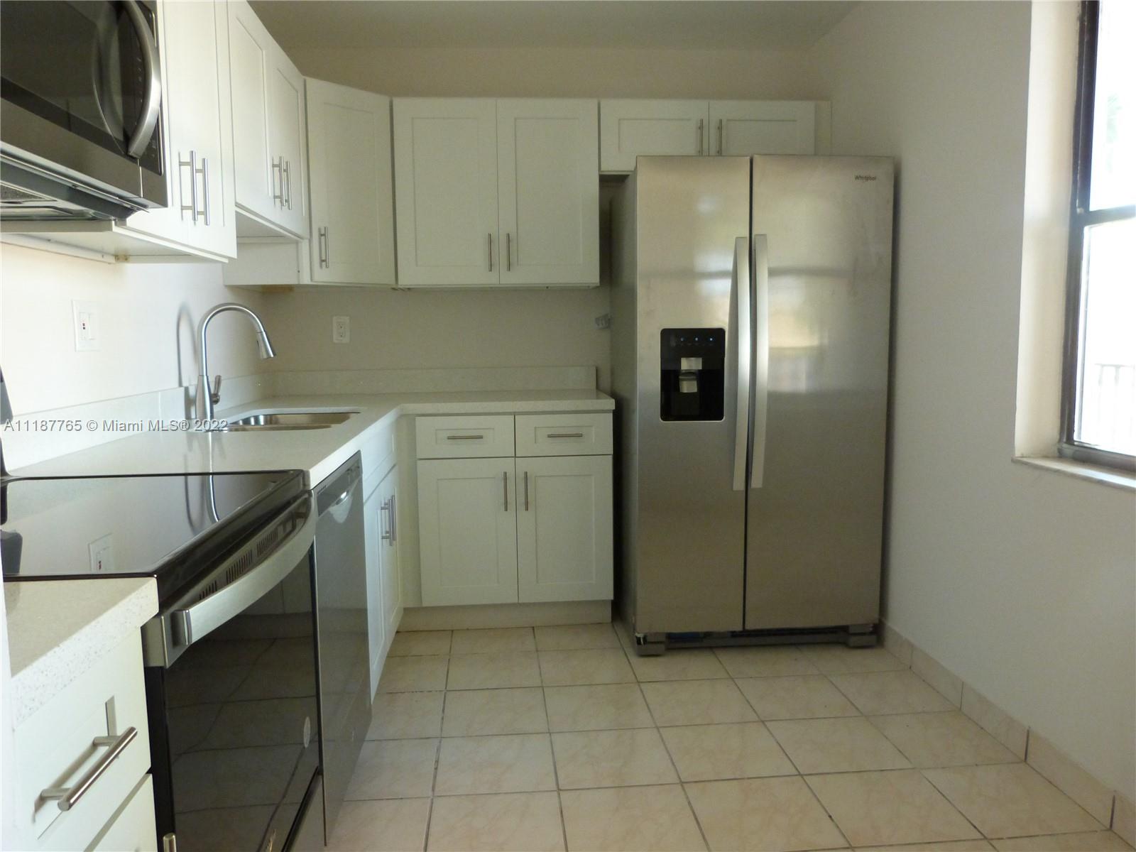 6751 N N University Dr # 204