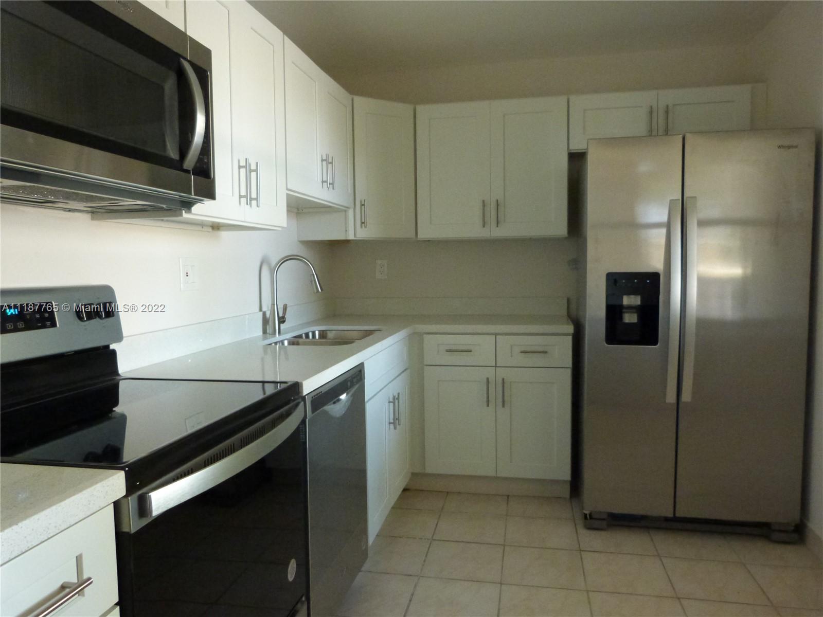 6751 N N University Dr # 204