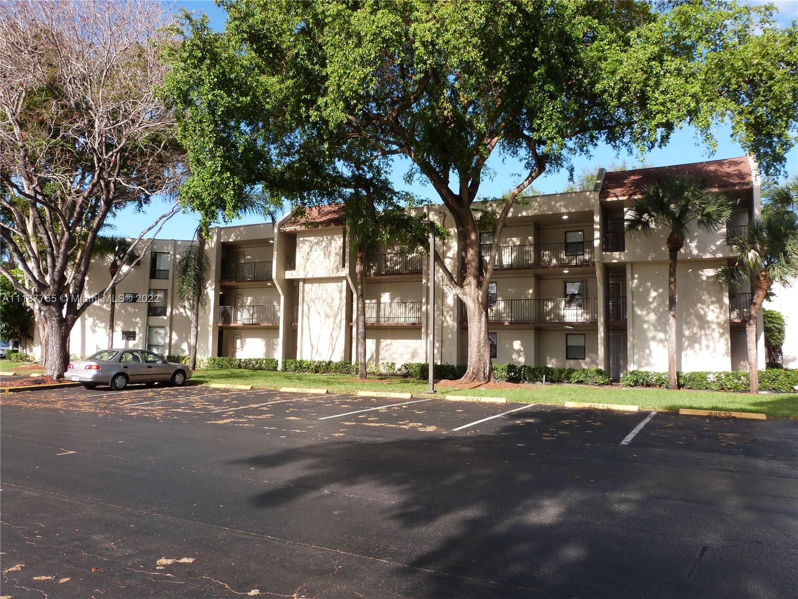 6751 N N University Dr # 204