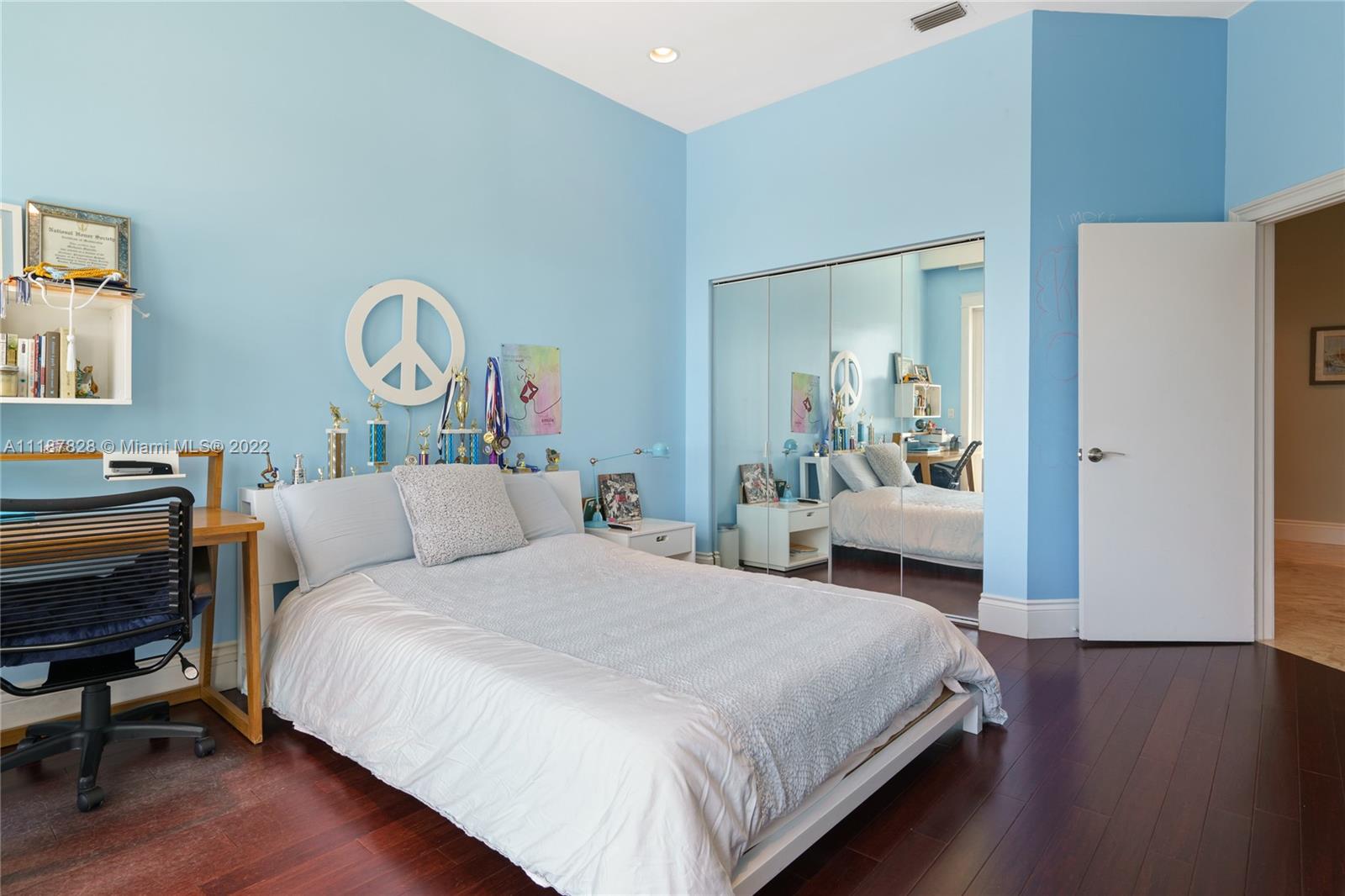 850 San Pedro Ave