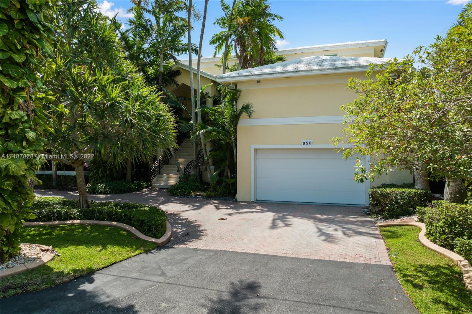 850 San Pedro Ave