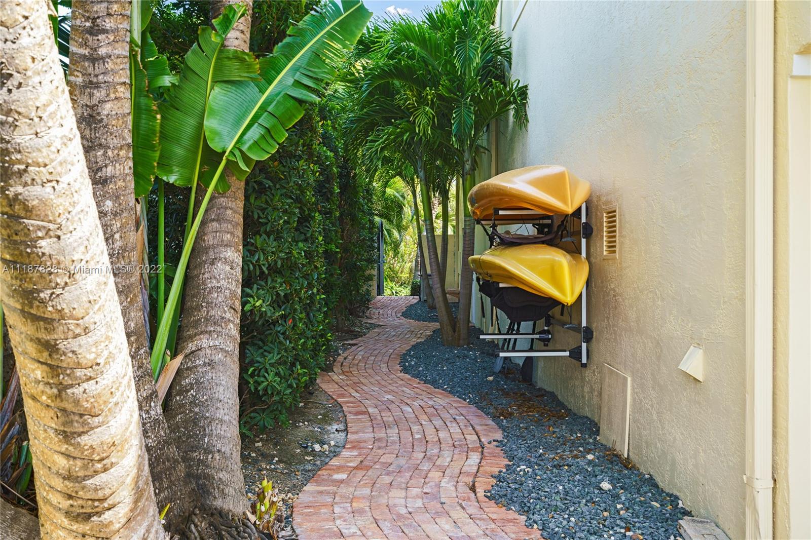 850 San Pedro Ave