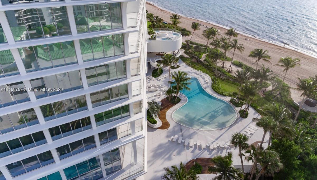 16901 Collins Ave # 1502
