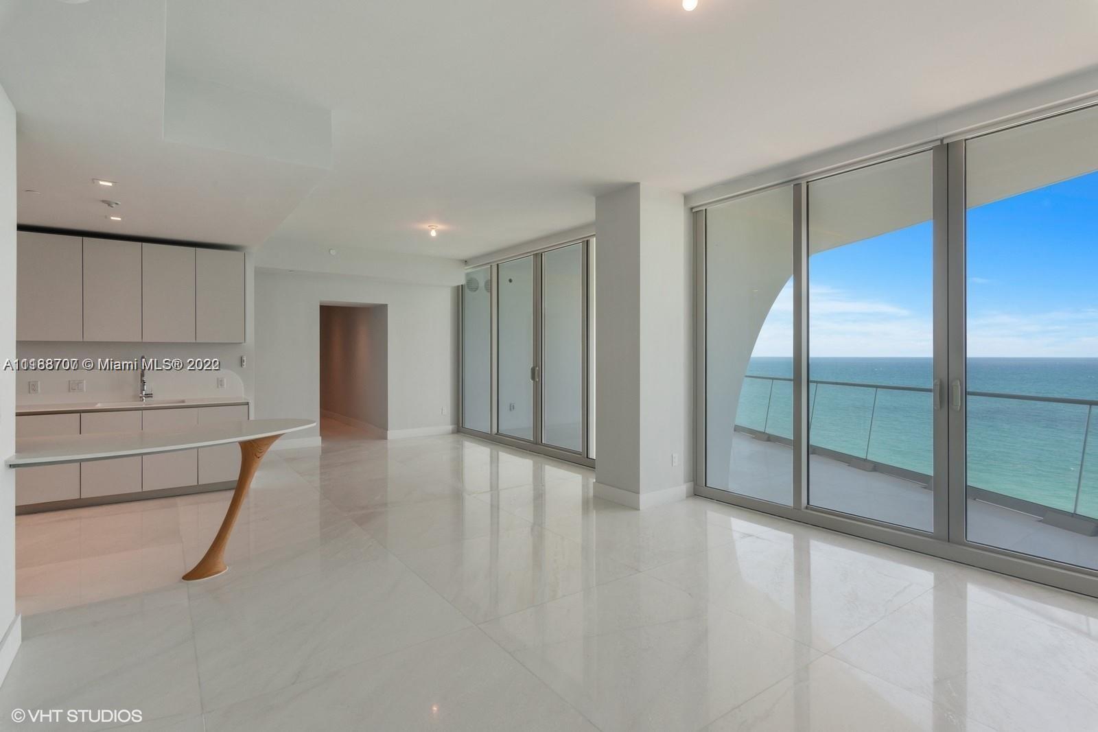 16901 Collins Ave # 1502