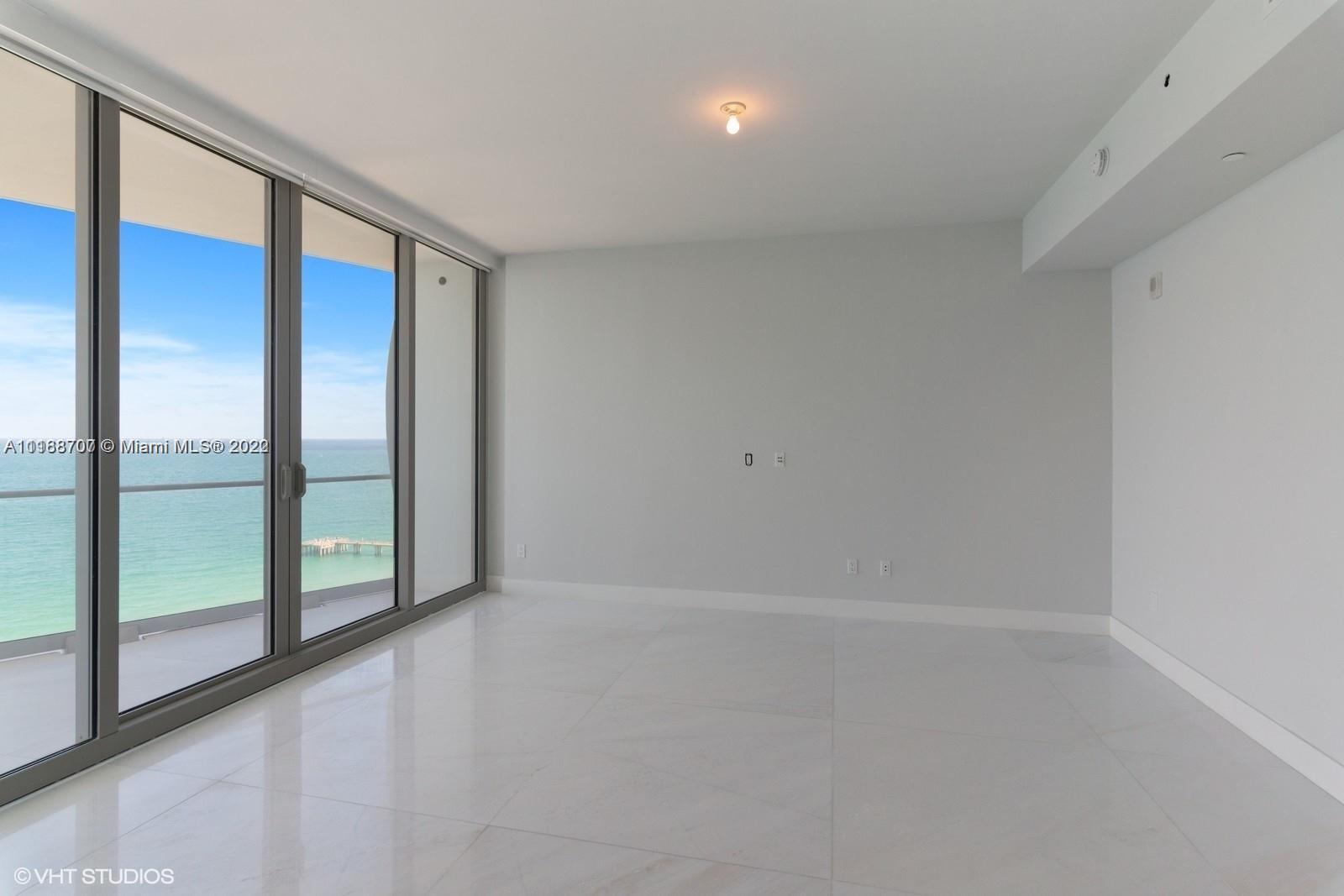 16901 Collins Ave # 1502