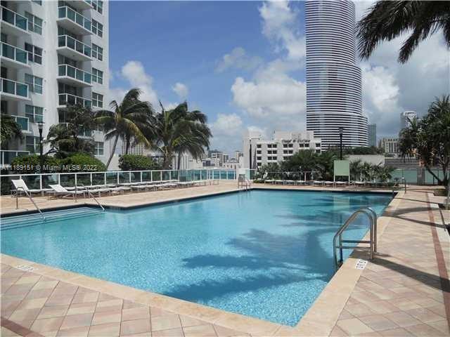 41 SE 5th St # 2302