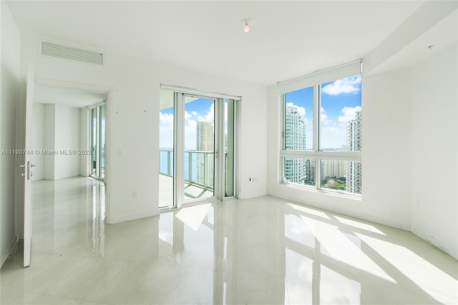 300 S Biscayne Blvd # 2608 Unit: T-2608