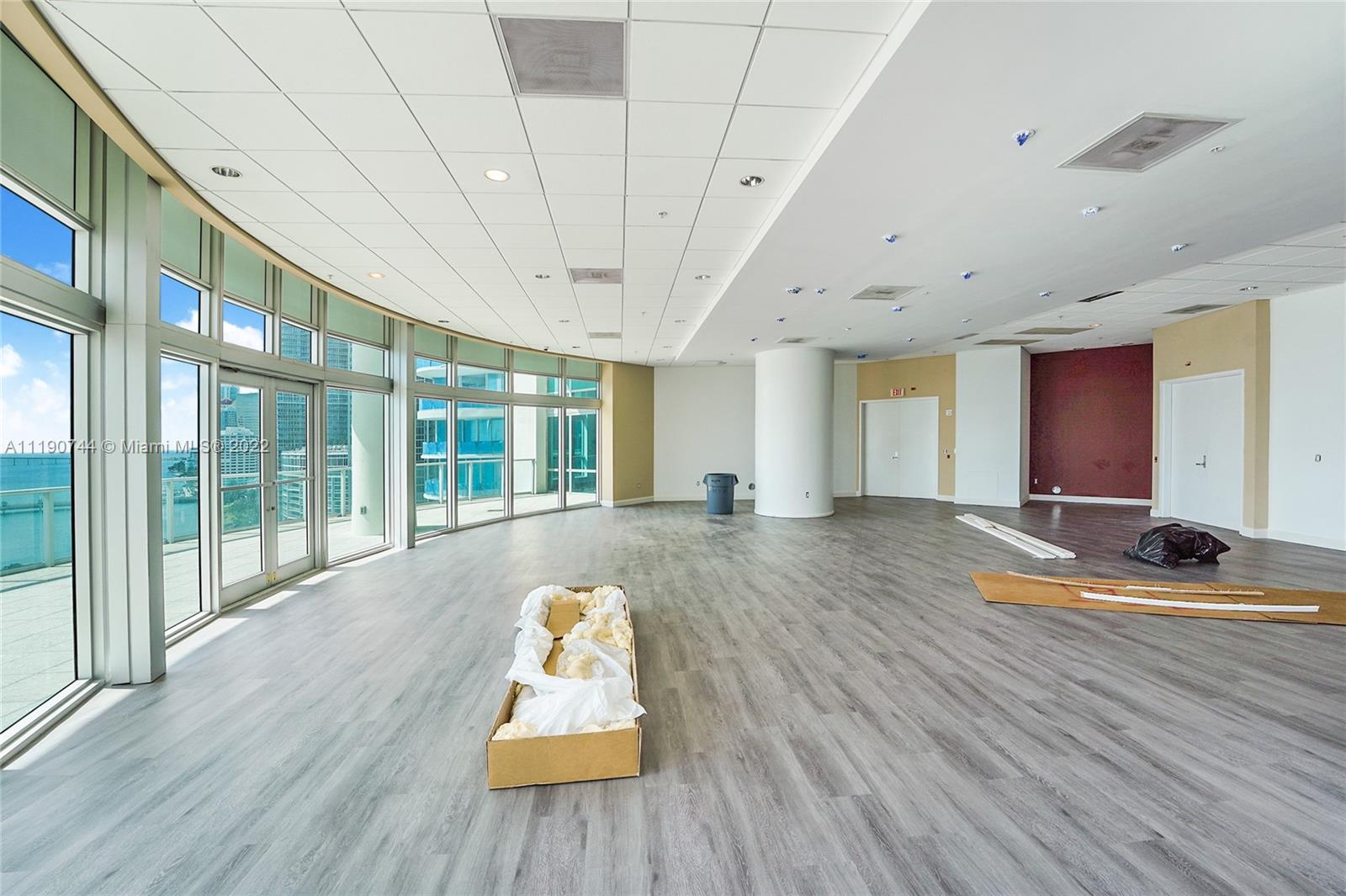 300 S Biscayne Blvd # 2608 Unit: T-2608