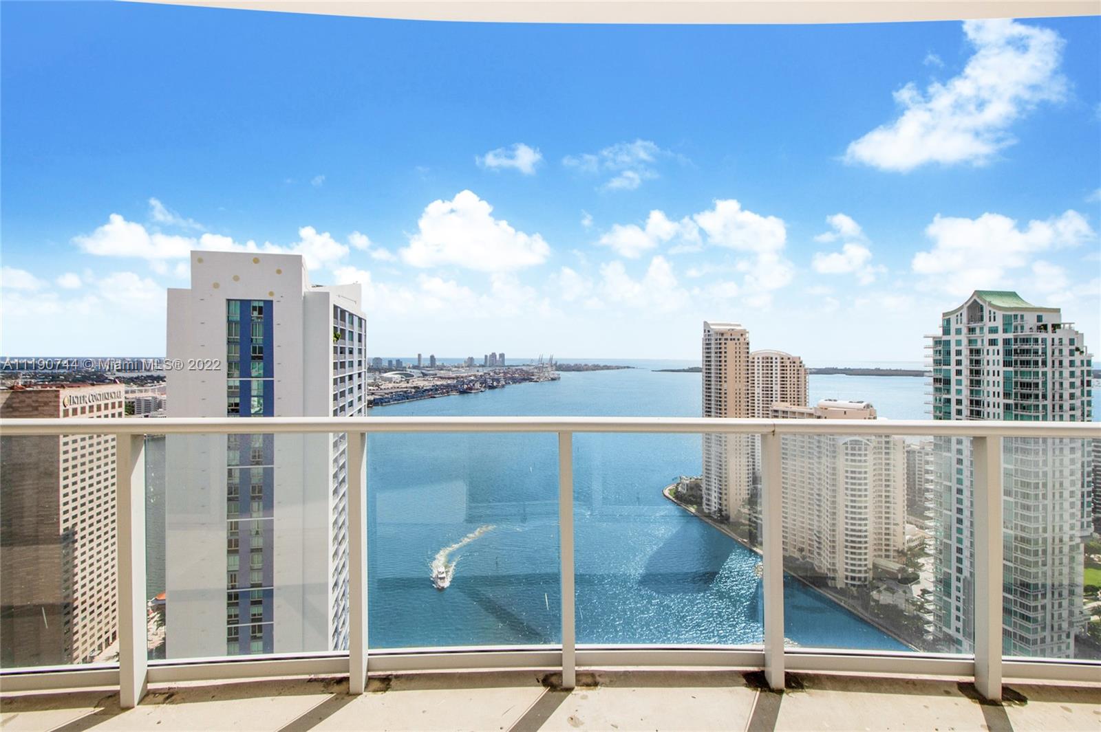 300 S Biscayne Blvd # 2608 Unit: T-2608