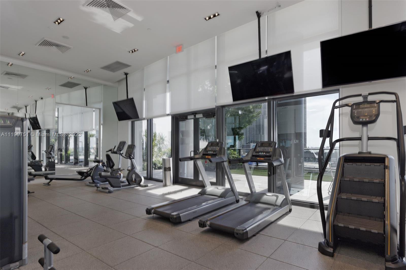 1600 NE 1st Ave # 2418