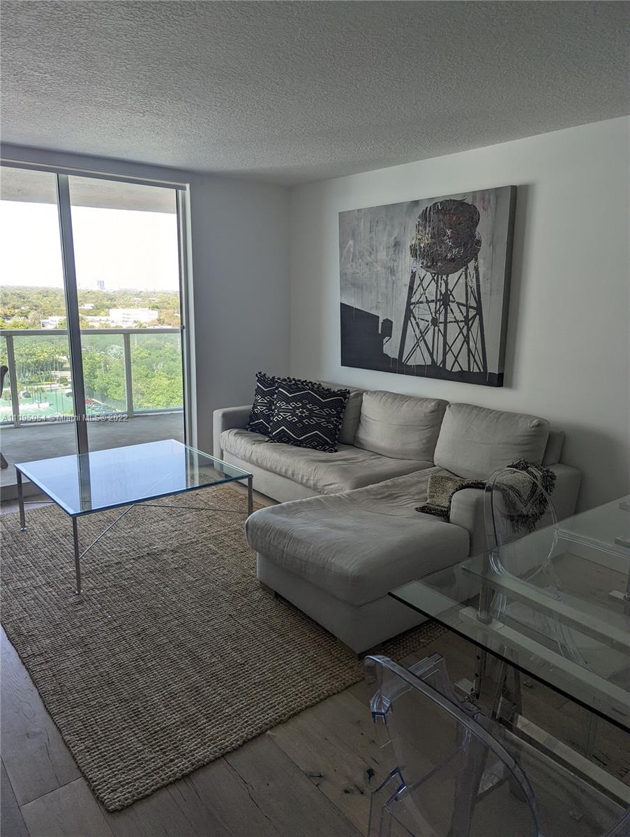 2101 Brickell Ave # 1010