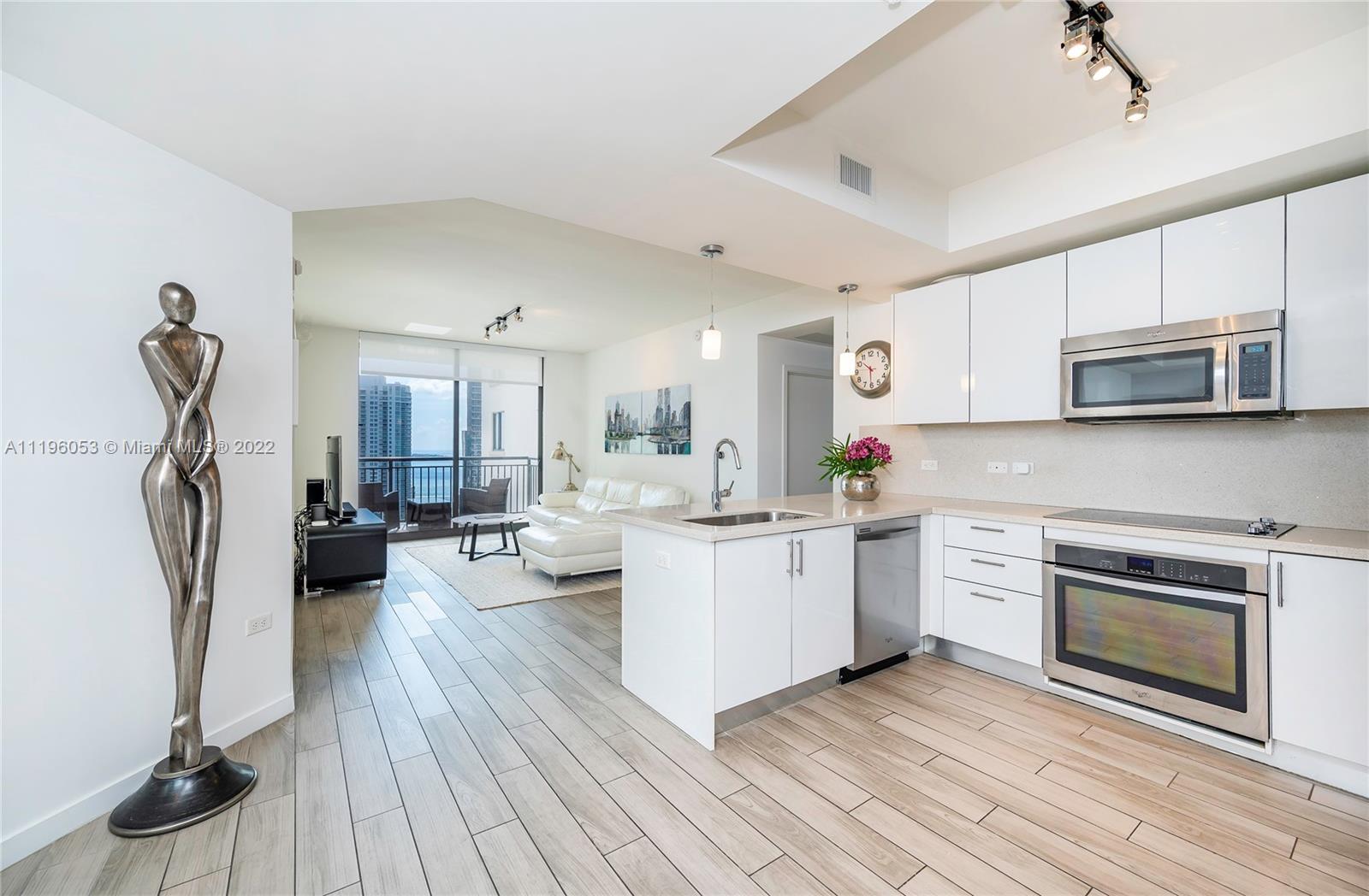 999 SW 1st Ave # 3107