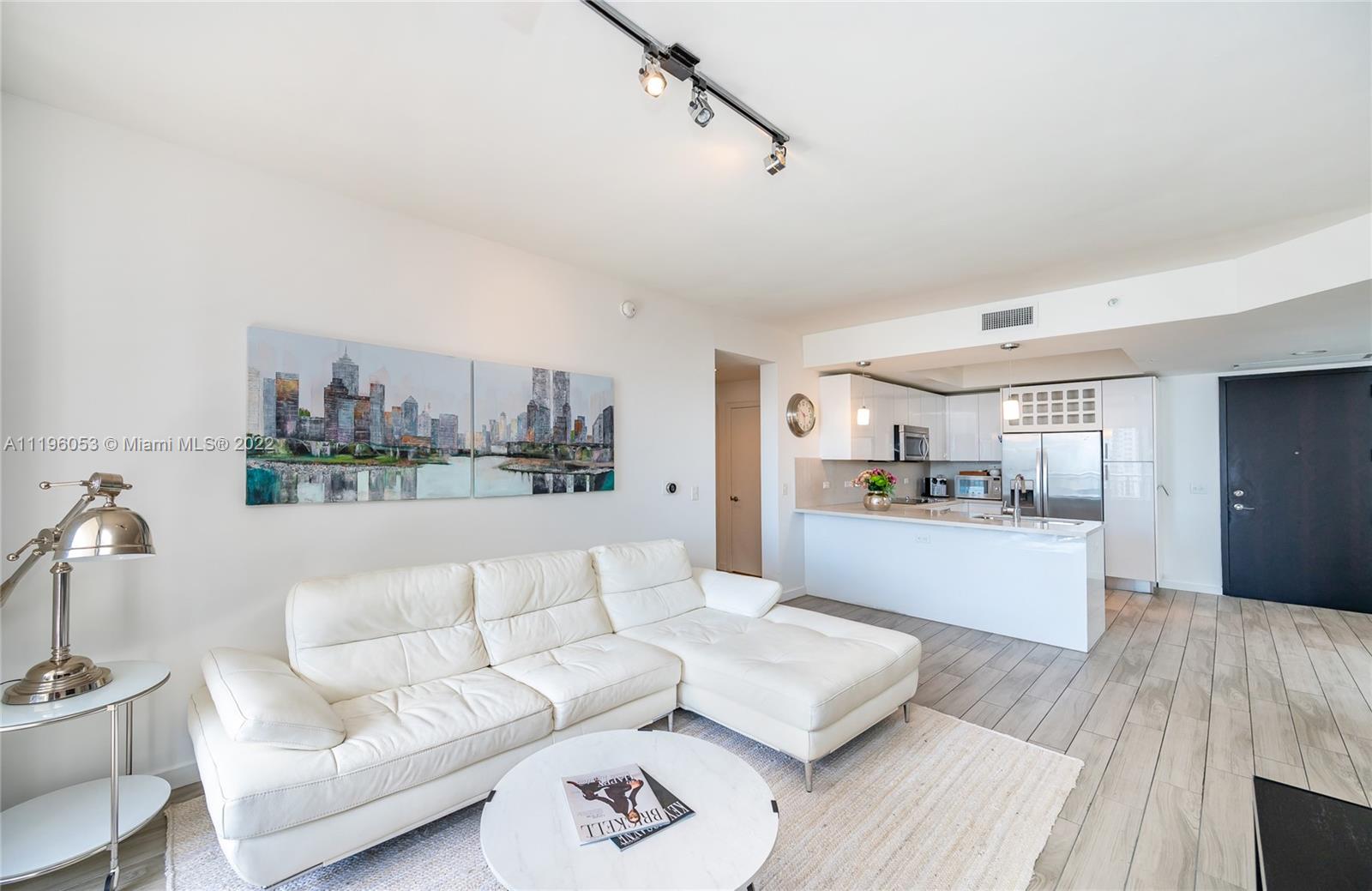 999 SW 1st Ave # 3107