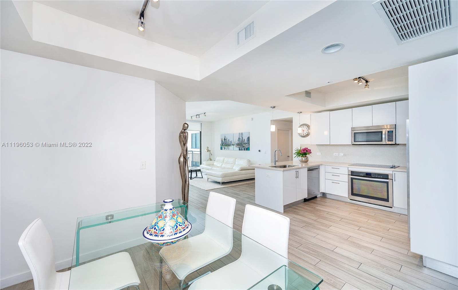 999 SW 1st Ave # 3107