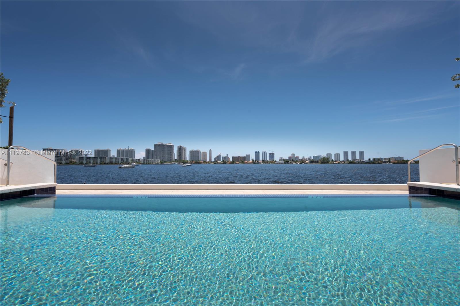 17301 Biscayne Blvd # 603