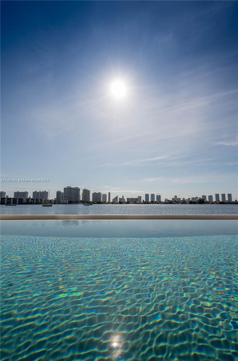 17301 Biscayne Blvd # 603