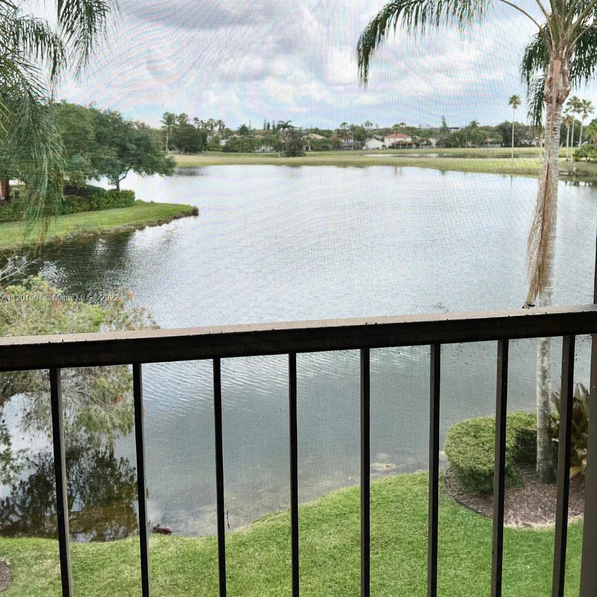16401 Golf Club Rd # 303