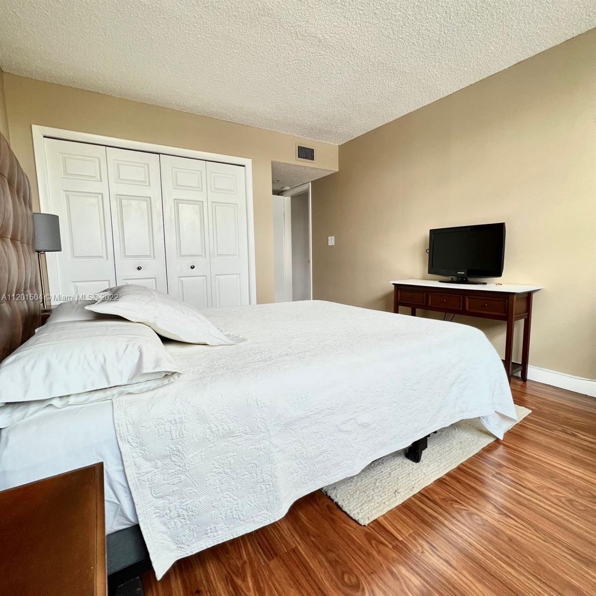 16401 Golf Club Rd # 303