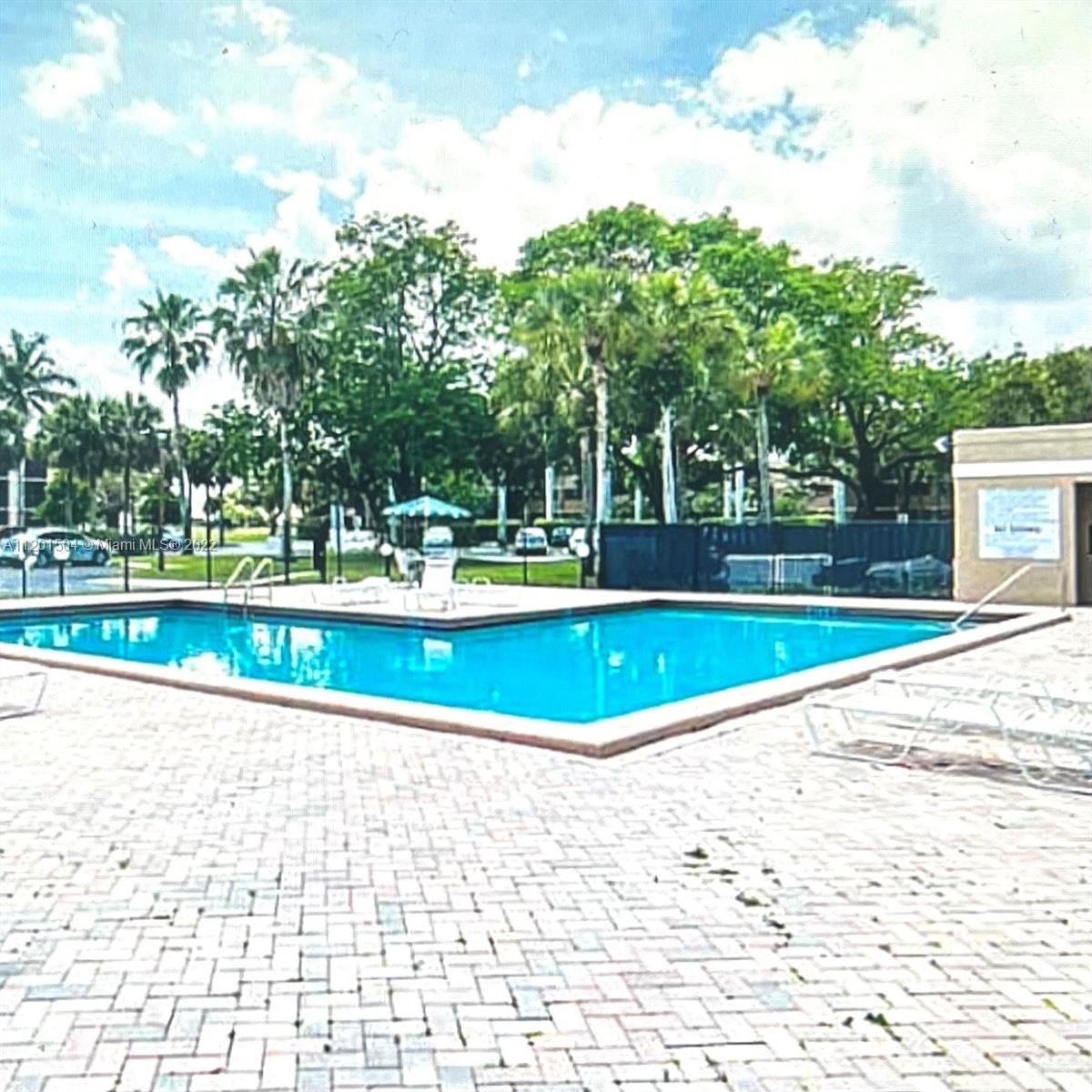 16401 Golf Club Rd # 303