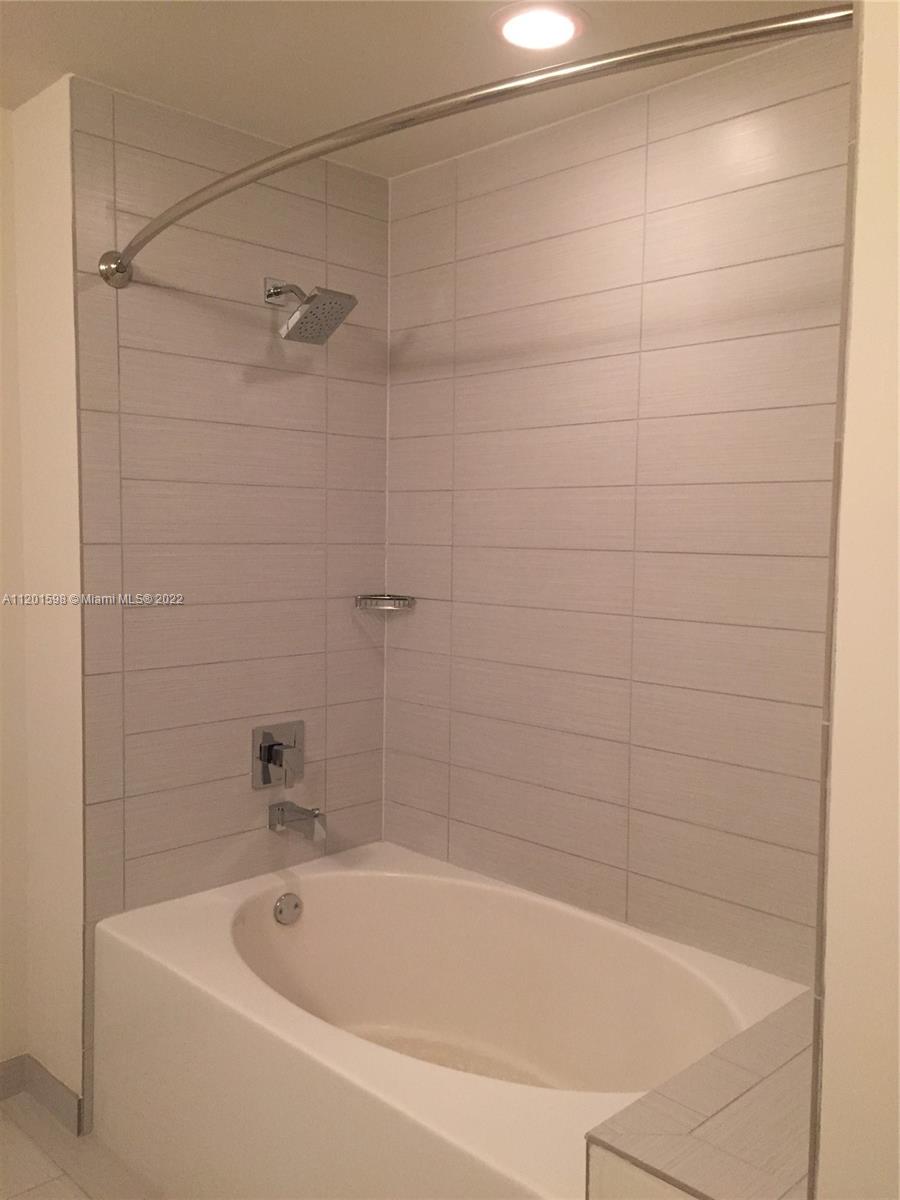 999 SW 1 AVE # 1902