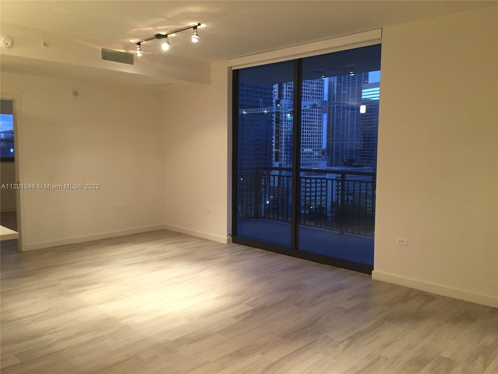 999 SW 1 AVE # 1902