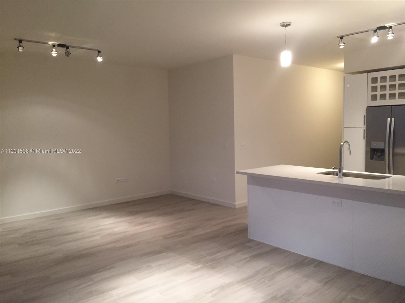 999 SW 1 AVE # 1902