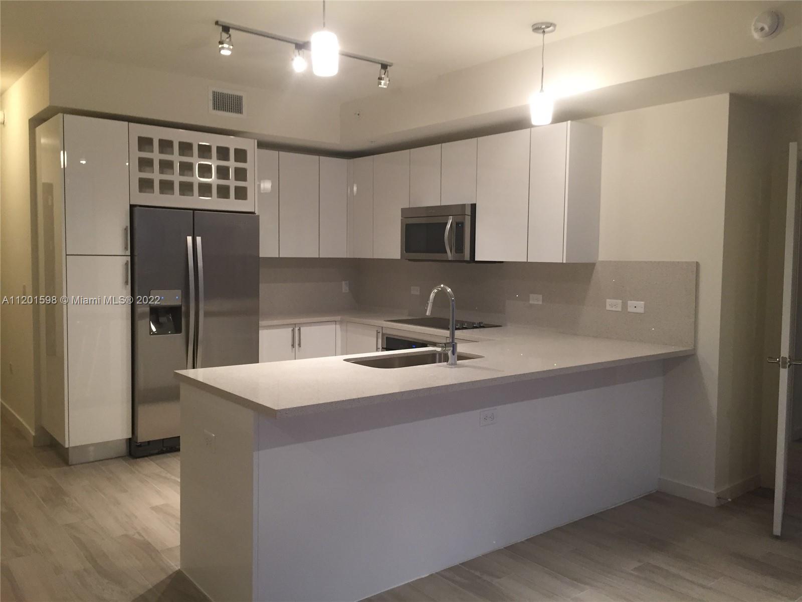 999 SW 1 AVE # 1902