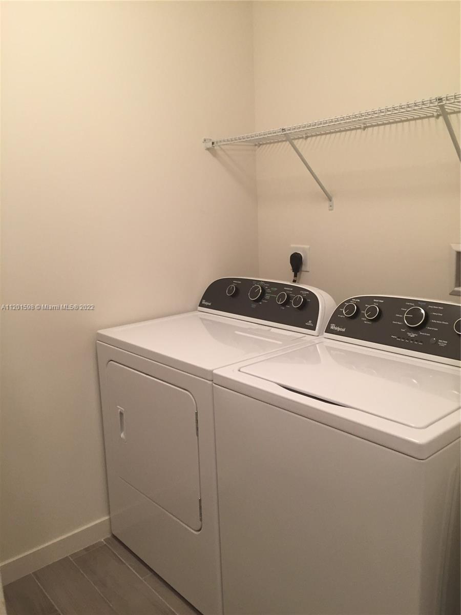 999 SW 1 AVE # 1902