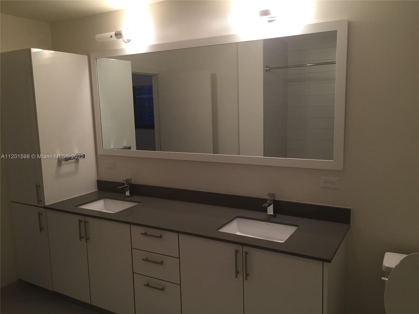 999 SW 1 AVE # 1902