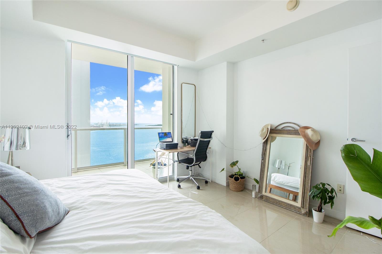 300 S Biscayne Blvd # 2612 Unit: T-2612
