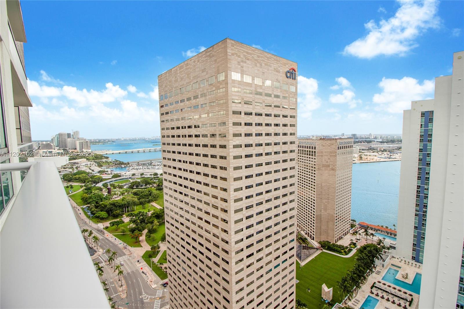 300 S Biscayne Blvd # 2612 Unit: T-2612