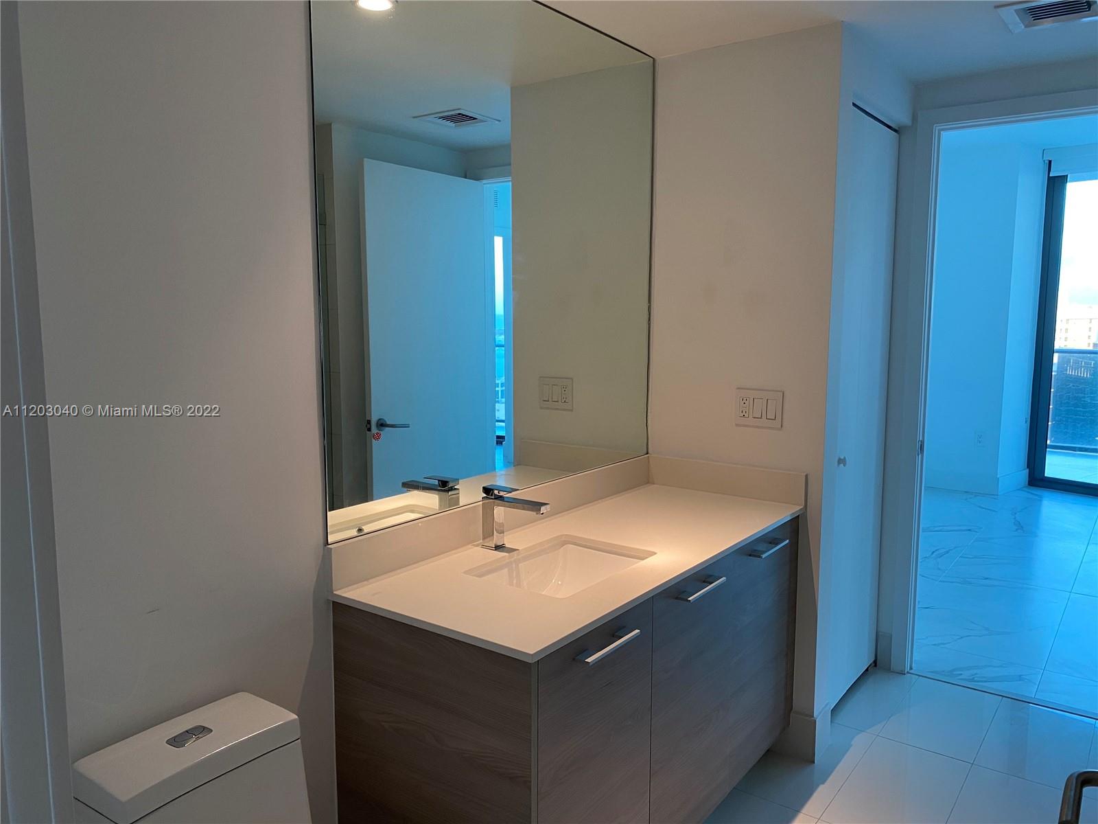 1300 S MIAMI AVE Unit: 3702