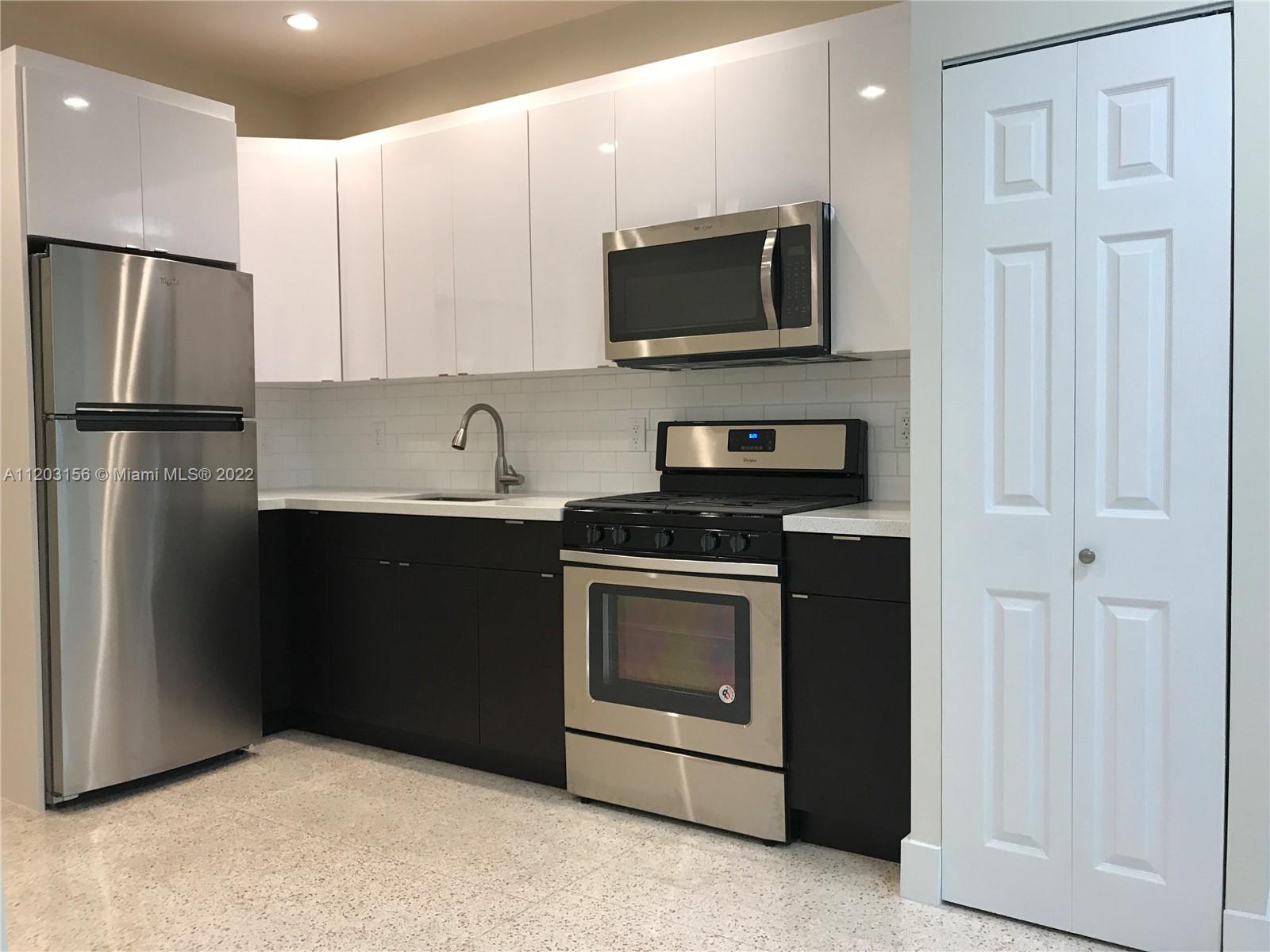 2170 Bay Dr # 18 Unit: 3-18