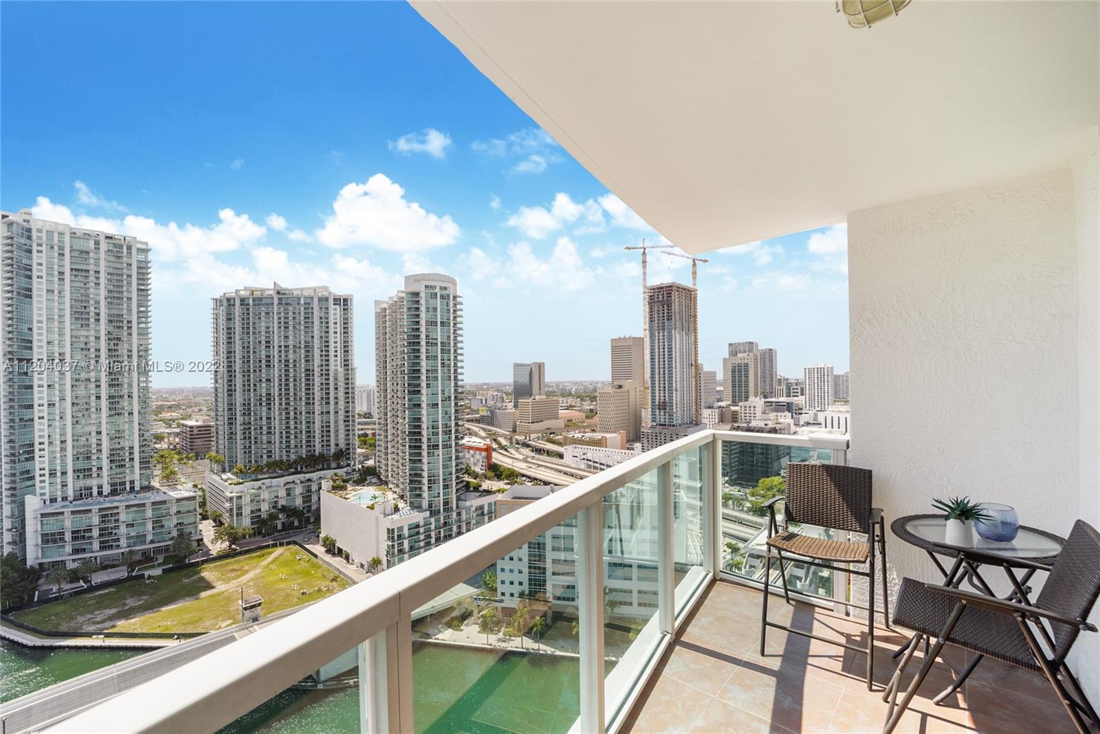 31 SE 5th St # 3007