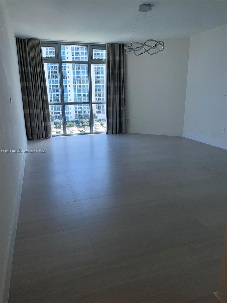 17301 Biscayne Blvd # 809