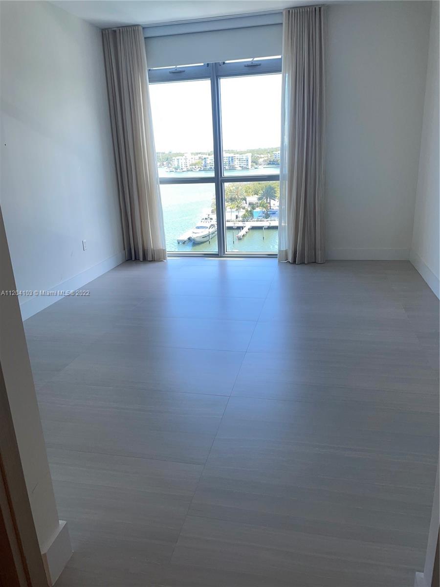 17301 Biscayne Blvd # 809
