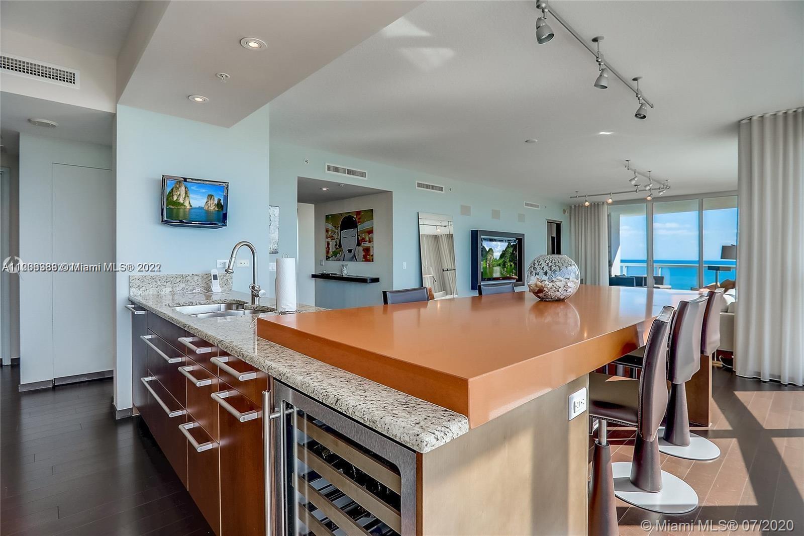 3801 Collins Ave # 1601