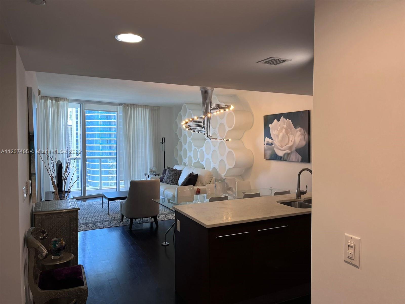 475 Brickell Ave # 2714