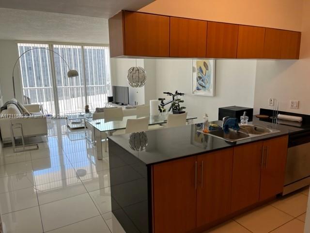1750 N Bayshore Dr # 1812