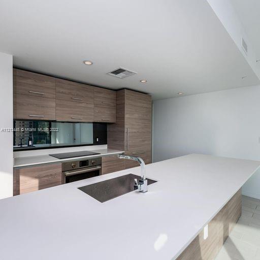 1300 S Miami Ave Unit: 2206