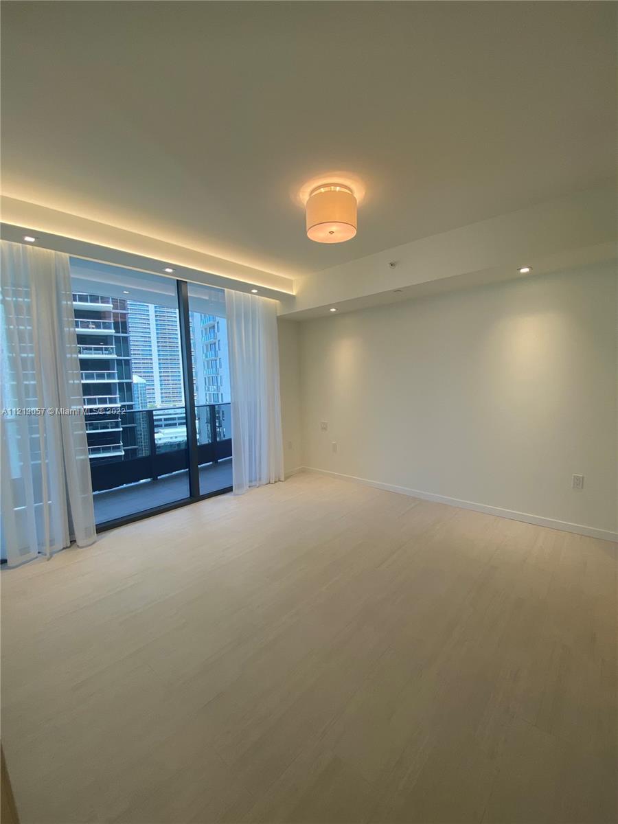 1000 Brickell Plaza # 2707