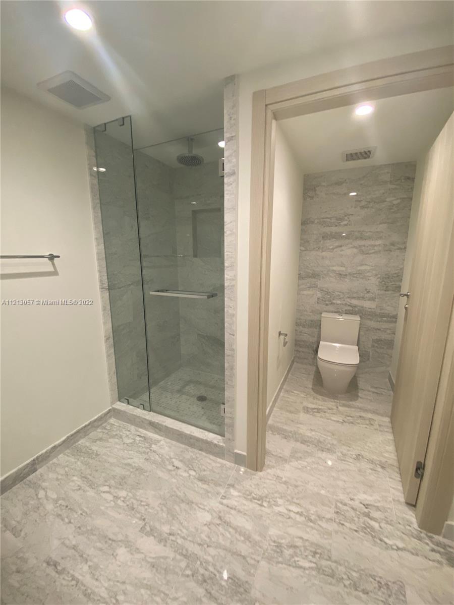1000 Brickell Plaza # 2707
