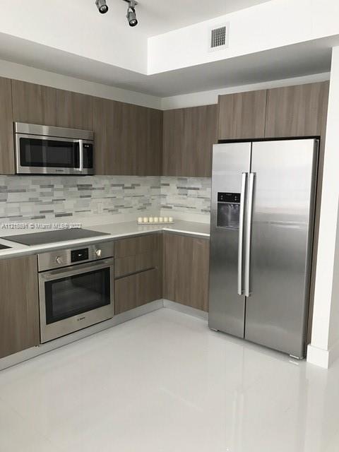 201 SW 17Rd. # 305