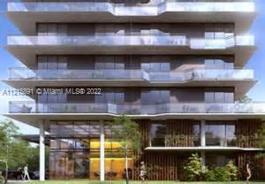 201 SW 17Rd. # 305