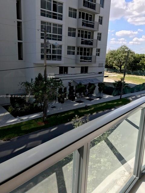 201 SW 17Rd. # 305